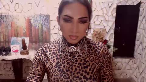 Snapshot of fantasticock4ux chatting on June 5, 7:19 pm YOUR DOMINA KRISTINE online show from June 5, 7:19 pm