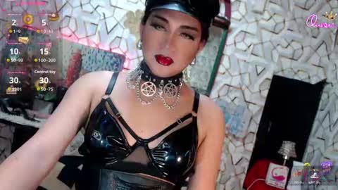 Snapshot of fantasticock4ux chatting on July 21, 3:58 pm YOUR DOMINA KRISTINE online show from July 21, 3:58 pm