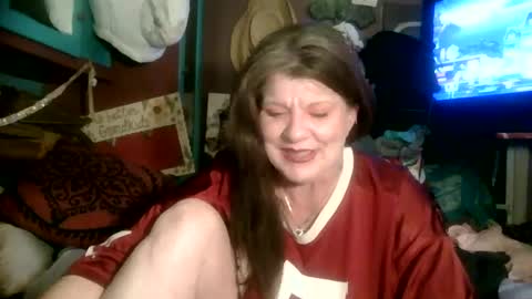 Snapshot of fantasymaid49 chatting on January 11, 8:43 am fantasymaid49 online show from January 11, 8:43 am