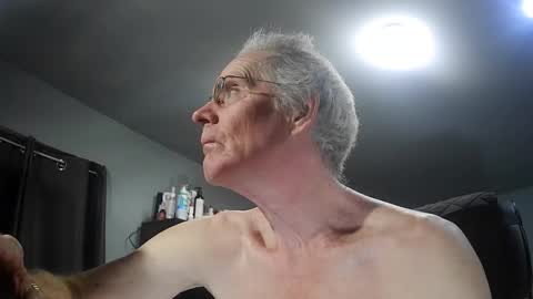 fantasyresort online show from January 6, 4:05 am