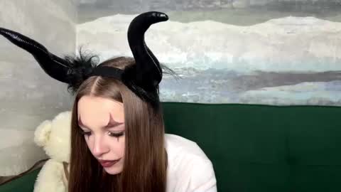 Anna Scovich online show from October 31, 12:50 pm