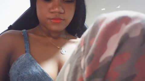 Snapshot of farianna_hot chatting on June 2, 12:45 am farianna_hot online show from June 2, 12:45 am