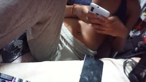 Snapshot of farianna_hot chatting on June 25, 2:44 am farianna_hot online show from June 25, 2:44 am