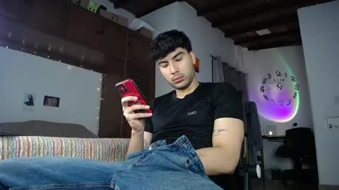 Snapshot of farid_24 chatting on April 5, 2:42 am farid_24 online show from April 5, 2:42 am
