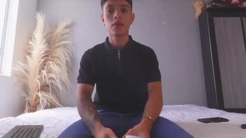 farid_jake_ online show from July 20, 4:09 pm