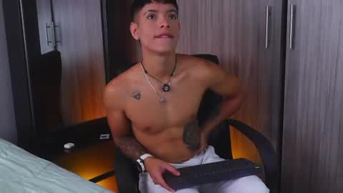 farid_jake_ online show from July 24, 4:49 pm