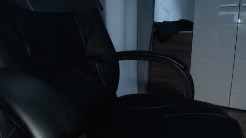 Snapshot of farsunk23 chatting on September 17, 10:39 am farsunk23 online show from September 17, 10:39 am