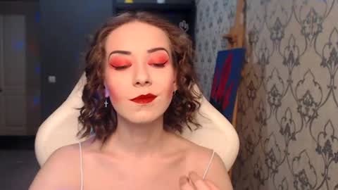 Snapshot of fascinating___eyes chatting on June 18, 8:24 pm Fascinating Eyes online show from June 18, 8:24 pm