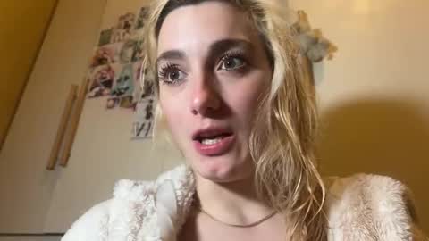 Gattino online show from October 14, 4:52 pm