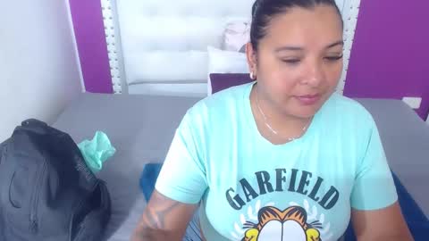 fat_naughtyass online show from February 18, 2:24 pm