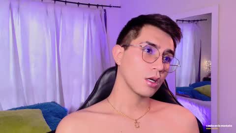 Johan online show from November 15, 7:43 pm