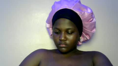 Snapshot of fatasspussy767 chatting on July 7, 4:37 am Fatass online show from July 7, 4:37 am
