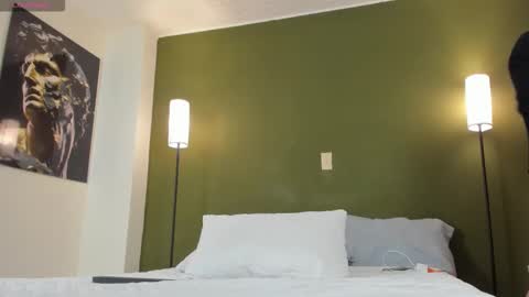 M A T  T E O online show from February 24, 2:09 am