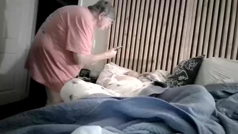 Snapshot of fatdickad chatting on October 30, 7:10 am fatdickad online show from October 30, 7:10 am