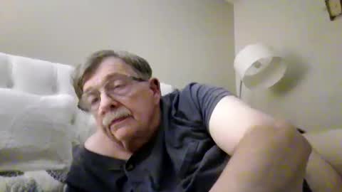 Snapshot of fatdickad chatting on February 21, 7:09 am fatdickad online show from February 21, 7:09 am