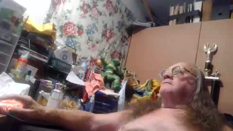 Snapshot of fatfreddythecat chatting on May 31, 5:37 am Fred. online show from May 31, 5:37 am