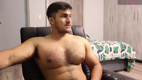 fatherfly001 online show from June 24, 9:25 pm