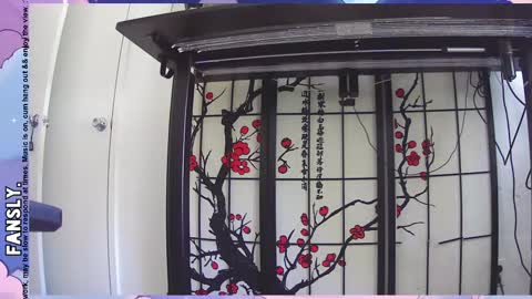 Snapshot of fatrisk chatting on October 9, 3:32 pm Zoey online show from October 9, 3:32 pm