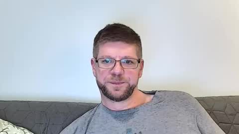 Snapshot of fattenmenow chatting on November 21, 11:25 pm fattenmenow online show from November 21, 11:25 pm