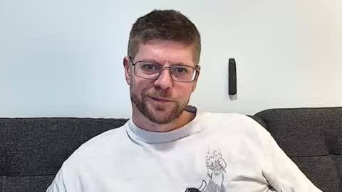 Snapshot of fattenmenow chatting on December 20, 8:05 pm fattenmenow online show from December 20, 8:05 pm