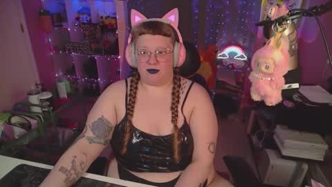 Snapshot of fatveronica chatting on March 21, 6:00 pm FatVeronica online show from March 21, 6:00 pm
