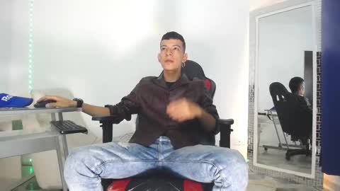 Snapshot of favel_gomez7 chatting on December 26, 12:38 pm Favel Gomez online show from December 26, 12:38 pm