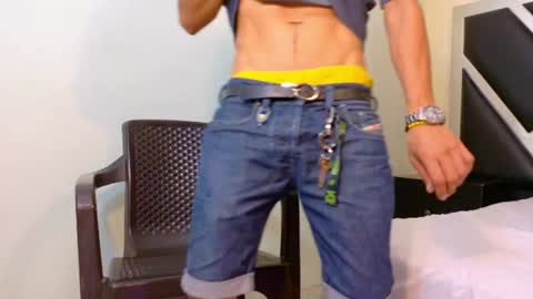 Snapshot of favel_gomez7 chatting on August 6, 4:31 pm Favel Gomez online show from August 6, 4:31 pm