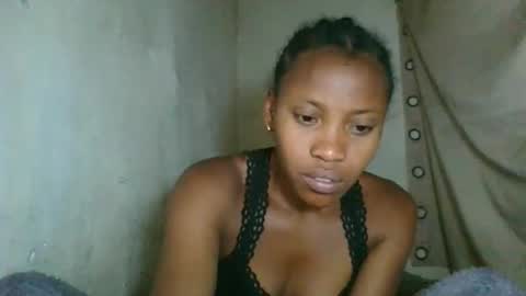 fayence09 online show from December 13, 11:54 pm