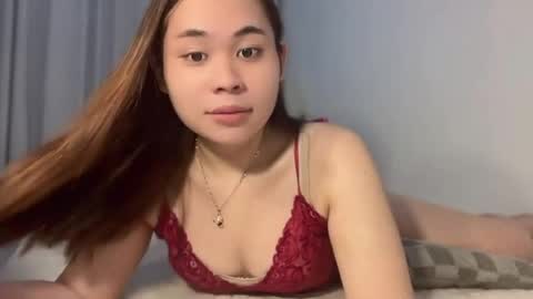Snapshot of feb_sexy chatting on June 21, 8:28 am feby online show from June 21, 8:28 am