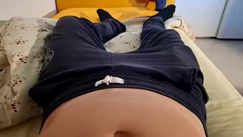 Snapshot of fede2985 chatting on December 17, 6:56 am Fede online show from December 17, 6:56 am