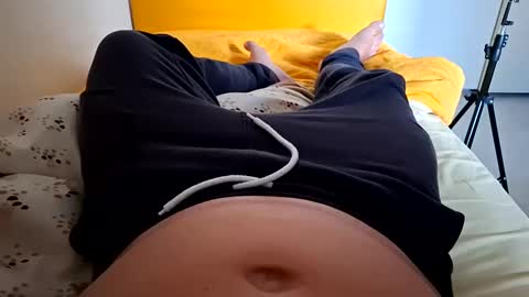 Snapshot of fede2985 chatting on December 21, 6:41 am Fede online show from December 21, 6:41 am