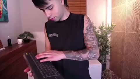 Snapshot of fedeviale chatting on July 28, 4:08 am Fede online show from July 28, 4:08 am