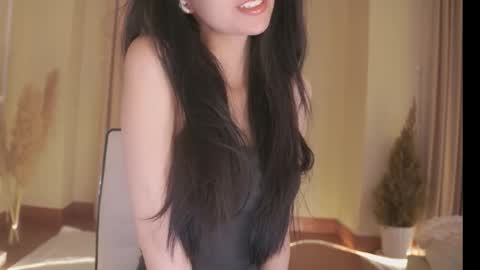 Snapshot of feel_me_00 chatting on October 23, 11:03 pm feel_me_00 online show from October 23, 11:03 pm