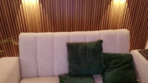 Snapshot of feelina_firesoul chatting on November 7, 6:41 pm Feelena online show from November 7, 6:41 pm