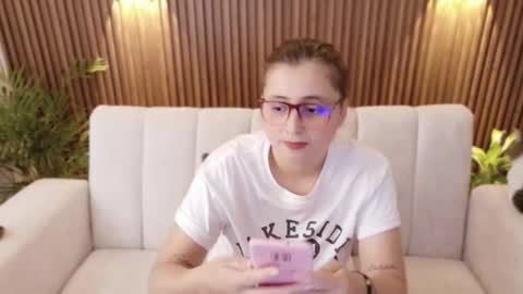 Snapshot of feelina_firesoul chatting on November 11, 6:30 pm Feelena online show from November 11, 6:30 pm