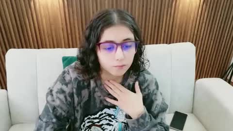 Snapshot of feelina_firesoul chatting on June 1, 2:30 pm Feelena online show from June 1, 2:30 pm