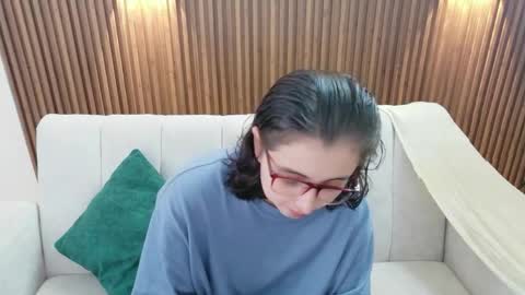 Snapshot of feelina_firesoul chatting on June 6, 5:17 pm Feelena online show from June 6, 5:17 pm