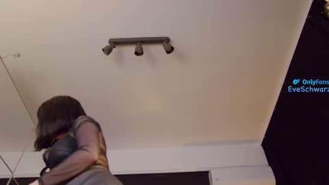 feetgoddesss online show from February 20, 10:27 am