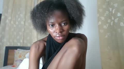 Snapshot of feetlovely507541 chatting on May 16, 8:18 pm feetlovely507541 online show from May 16, 8:18 pm