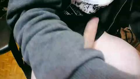 feetlover7878 online show from September 16, 10:33 pm