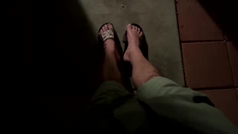 FEETOMINES online show from May 2, 3:44 am