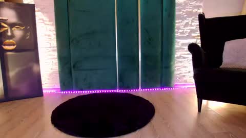 FeetVibe online show from June 20, 4:59 am
