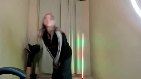 feiia online show from November 19, 4:29 pm