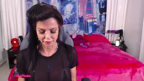 Snapshot of feliciahardon chatting on July 14, 11:32 pm Felicia Hardon online show from July 14, 11:32 pm