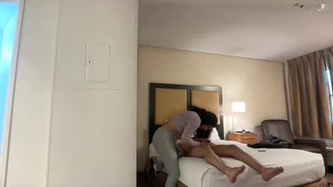 felinasolx online show from December 5, 8:05 pm