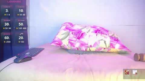 Snapshot of felipecams chatting on April 19, 1:27 am andres felipe benitez online show from April 19, 1:27 am