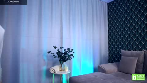 Hello im Nova online show from September 25, 4:38 am