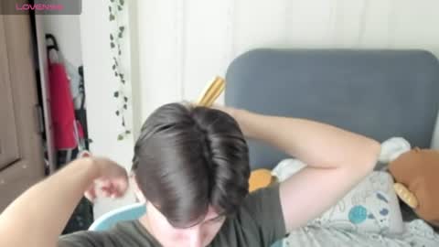 Snapshot of felix_leex chatting on June 14, 6:43 pm Felix leex online show from June 14, 6:43 pm