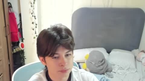 Snapshot of felix_leex chatting on June 24, 7:35 pm Felix leex online show from June 24, 7:35 pm