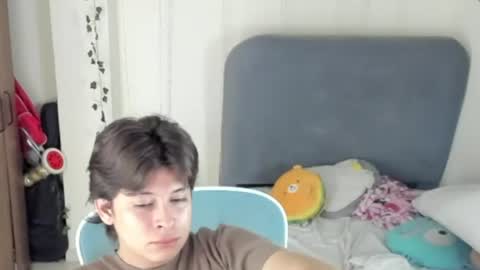 Snapshot of felix_leex chatting on July 9, 6:56 pm Felix leex online show from July 9, 6:56 pm